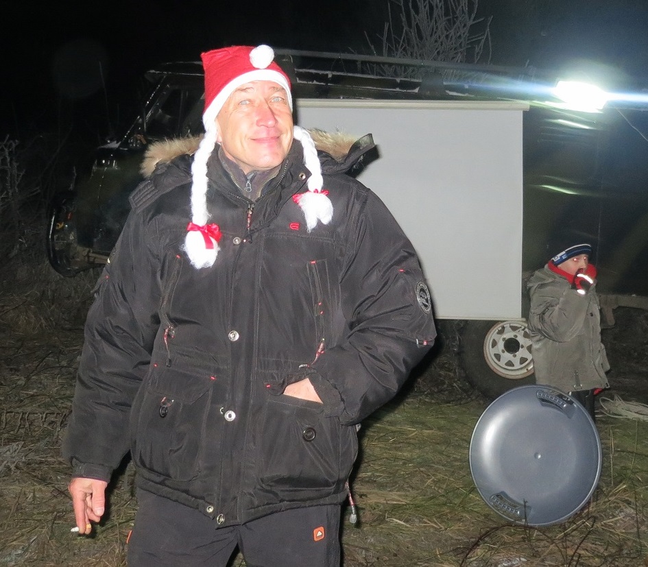 Дед Мороз с косами это снегурка.JPG (268.29 КБ, 8439 просмотров) Дед Мороз с косами это снегурка.JPG