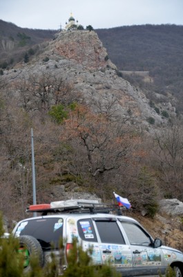 Церковь низу.jpg