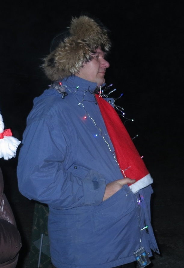 Бусы повесили.JPG (118.24 КБ, 7467 просмотров) Бусы повесили.JPG